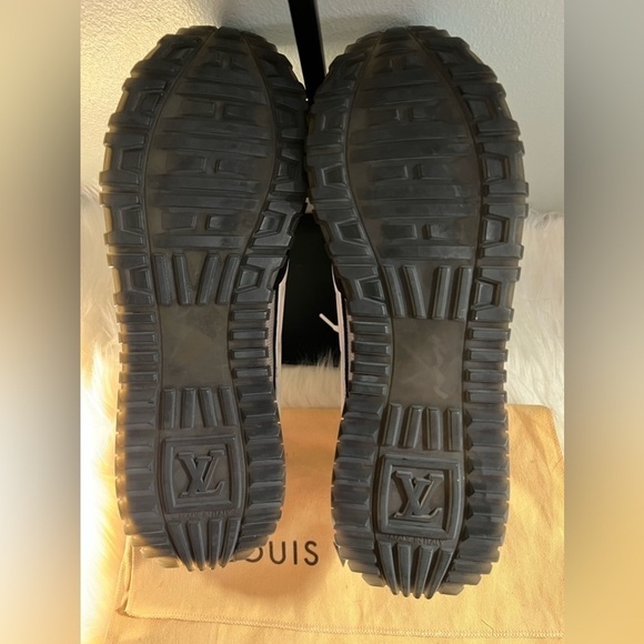 LOUIS vuitton runaway sneaker (38) - Picture 8 of 16